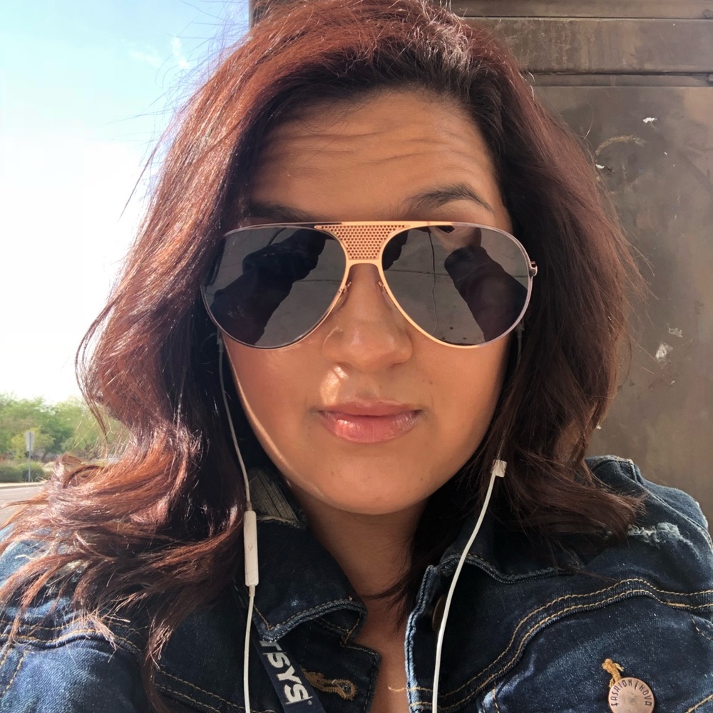 Meet your Posher, Amanda